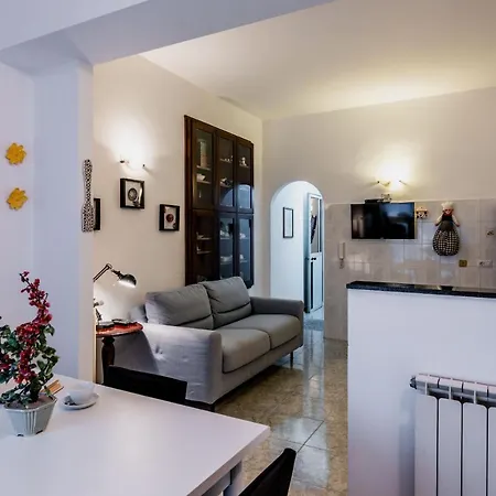Coralie House Giardini Naxos